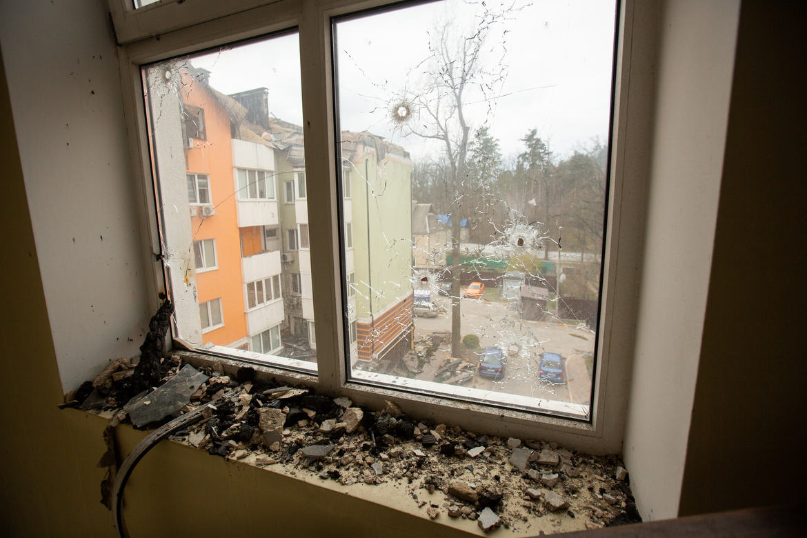 Irpin, Ukraine During the Russian Invasion Since the Russians couldn't advance, they stole anything of value they could find and then tried to destroy everything
