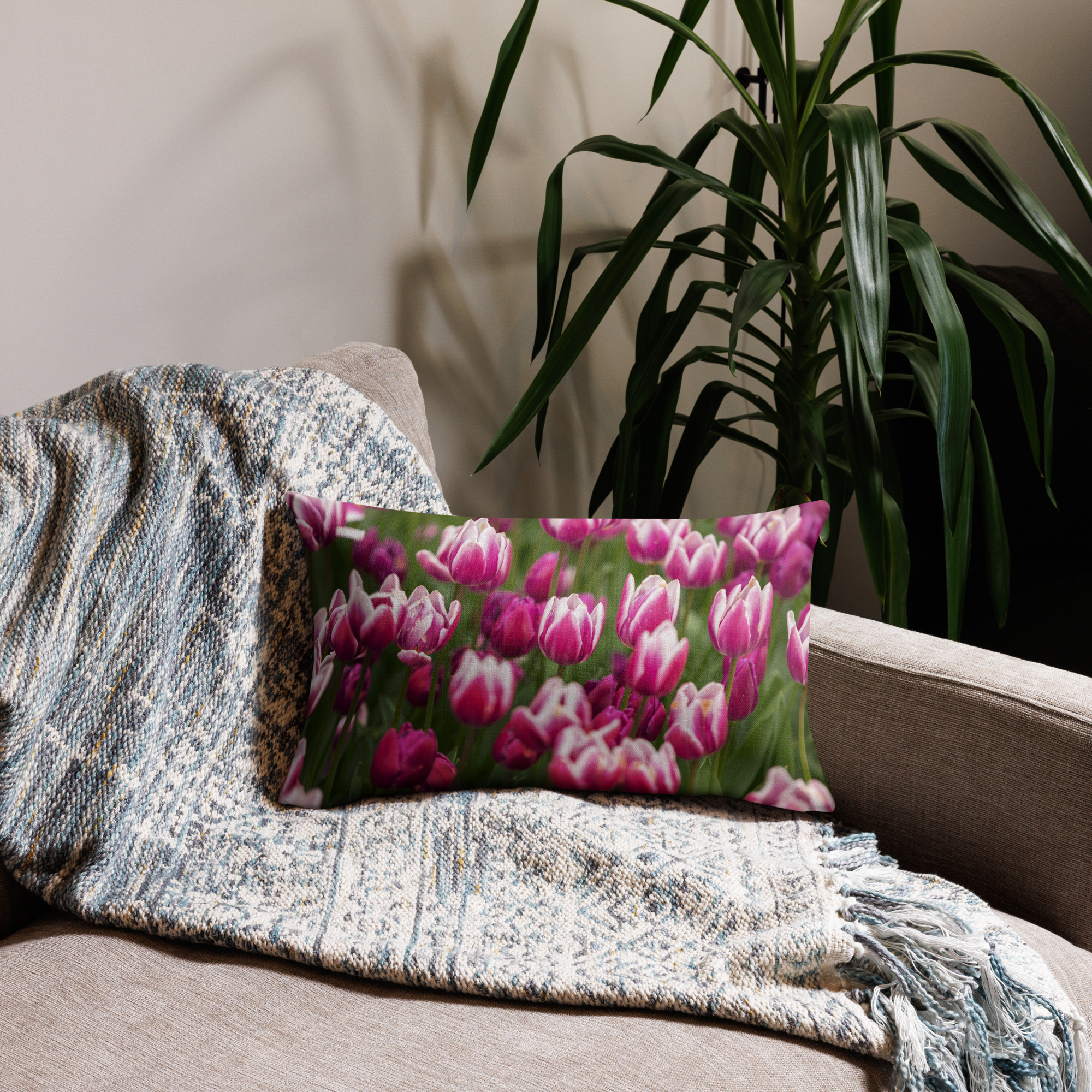 ND God Quad Tulips Pillows - Image 3
